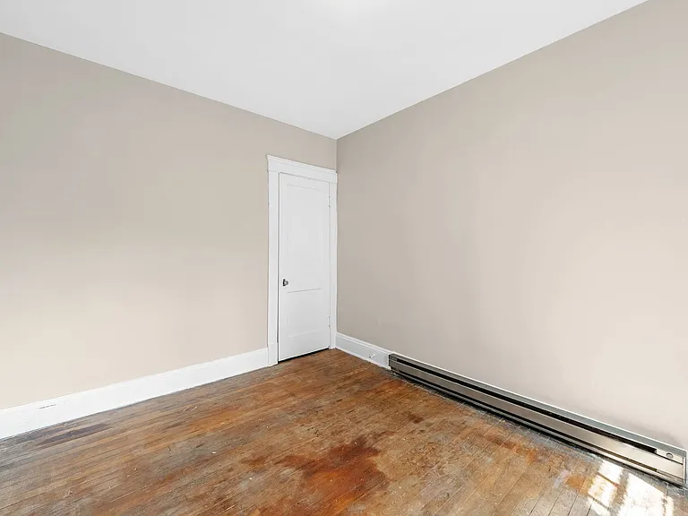 1695 Glenmont Rd — Photo 20