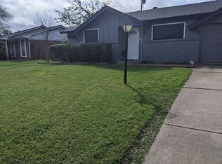 3206 Lark Ln, Irving, TX 75062