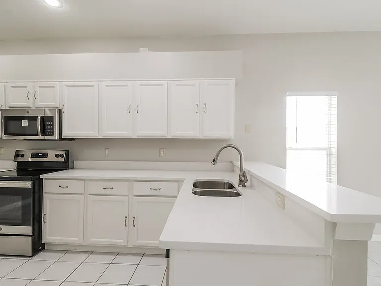 131 Harwood Cir — Photo 5