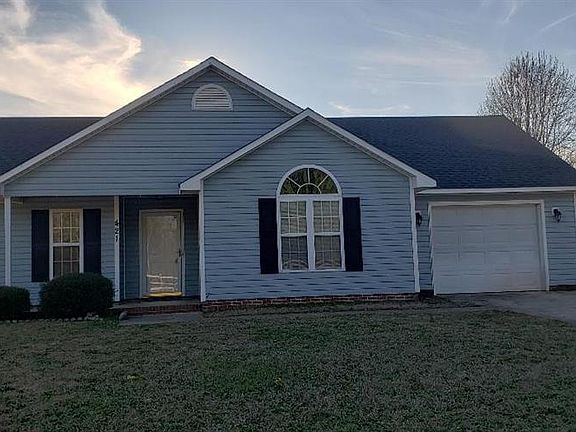 2nd image of 421 Northwoods Dr