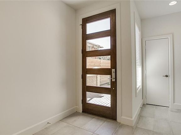3rd image of 4514 Abbott Ave APT 10