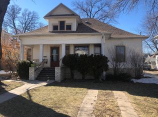 607 N Bellevue Ave, Hastings, NE 68901