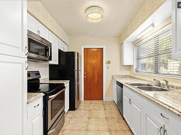 4th image of 2548 Tropic Hills Dr