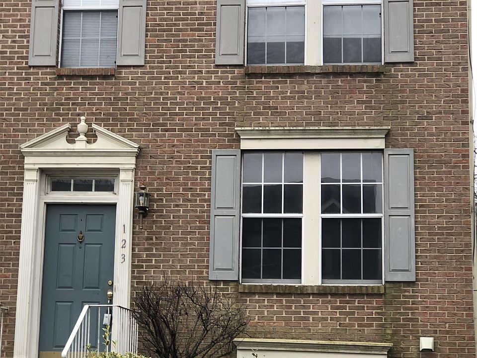 1st image of 123 Abelia Dr #1