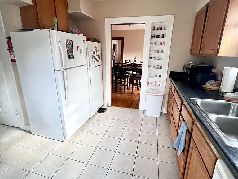1302 E Hunter Ave — Photo 8