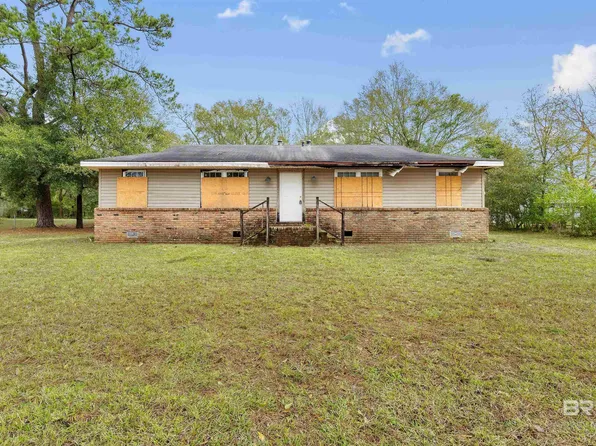 5023 Santos Dr W, Mobile, AL 36619