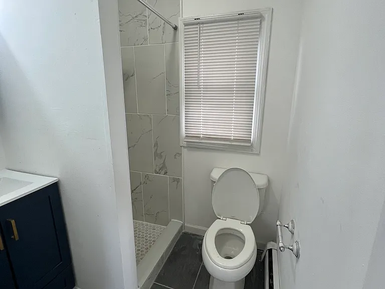 643 Washington Ave — Photo 5
