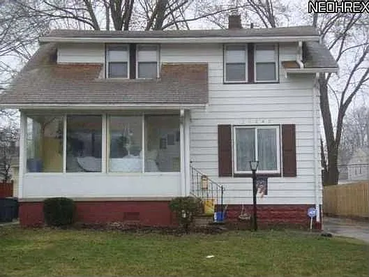 20843 Woodstock Ave photo 1