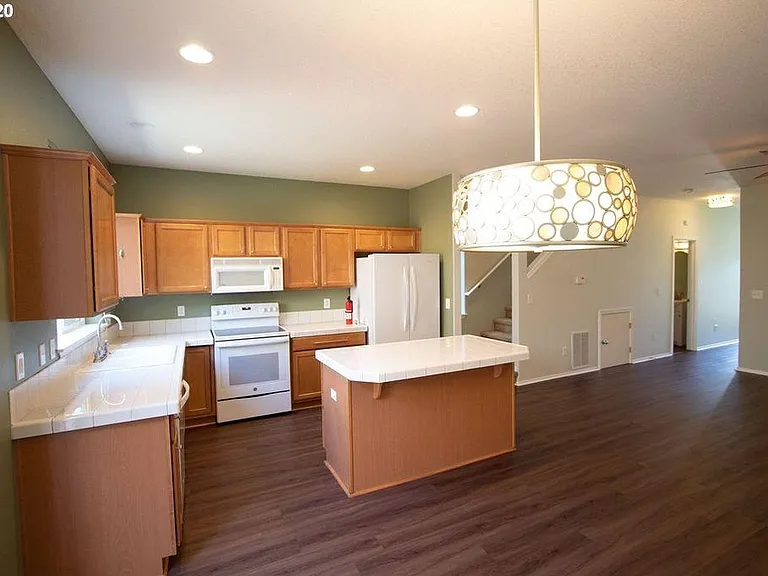 17496 SW Turning Leaf Dr #17469 — Photo 4