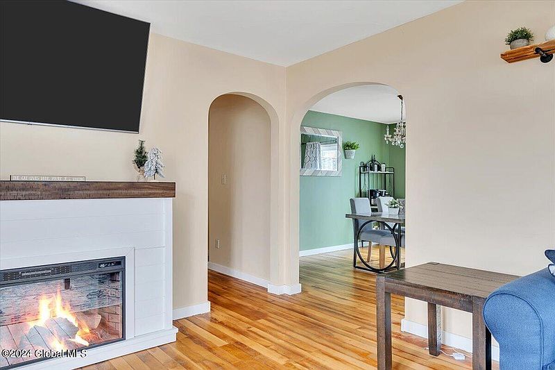 5th image of 20 Pershing Avenue