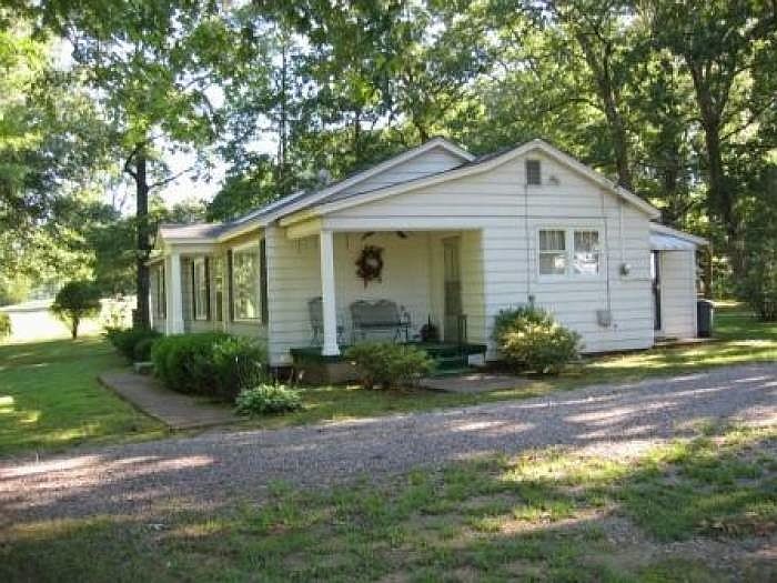 2nd image of 223 Puron Rd