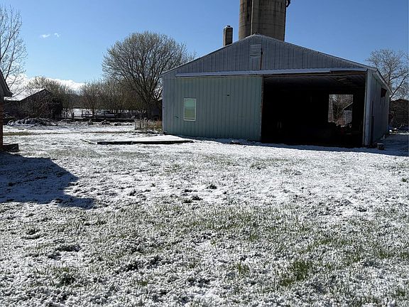 4th image of 4237 Jeddo Rd