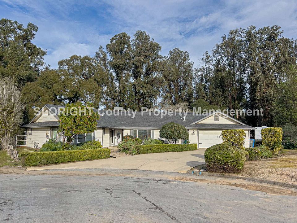 1st image of 1055 Zinnia Ct