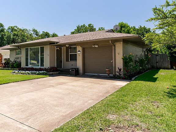 4th image of 631 Scottsdale Dr