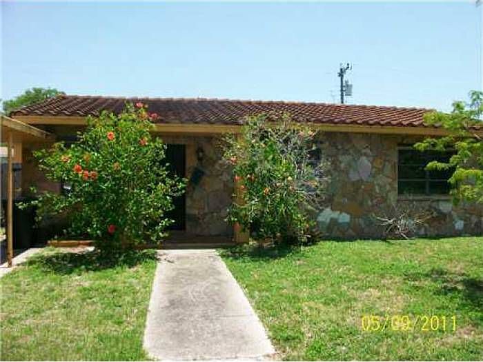 EXTERIOR FRONT