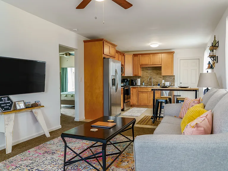 5068 1st St E — Photo 10