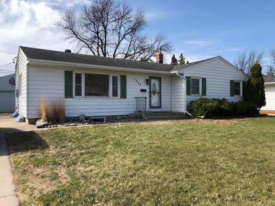 1202 15 1/2 Ave S, Fargo, ND, 58103