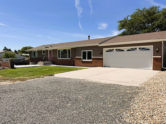2nd image of 408 N Fremont Ave