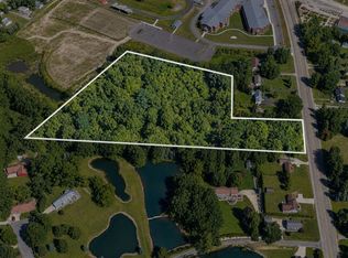 1984 Canton Rd, Akron, OH 44312