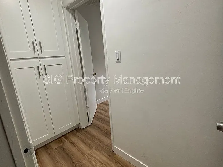 10424 Parr Ave #D — Photo 5
