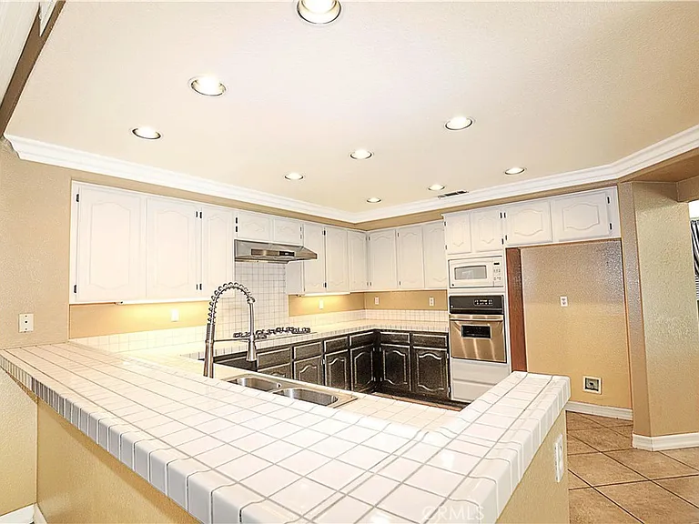 2760 Hidden Hills Way — Photo 14