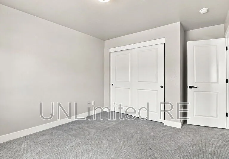 12249 Curtis Ct — Photo 23