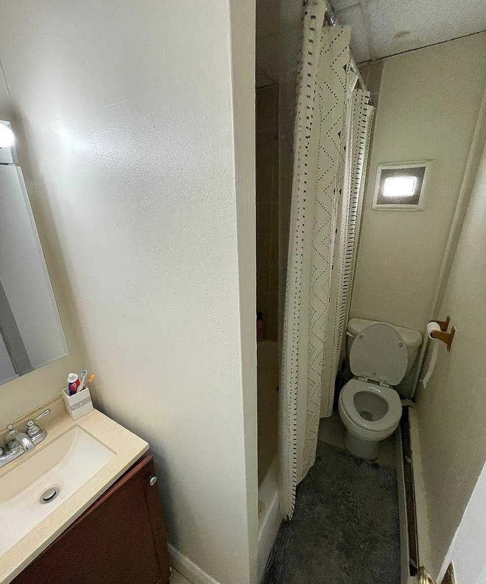 2 bed, $2,400 — Photo 2