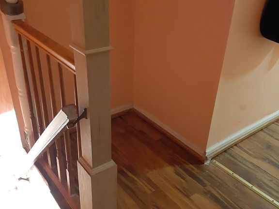 4th image of 1059 Walker Ave NW