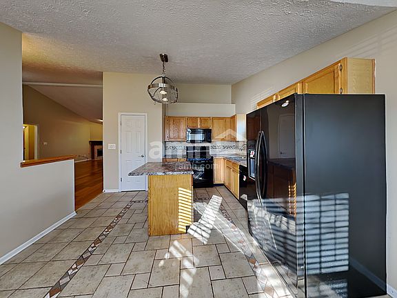 5th image of 12124 Laurelwood Dr
