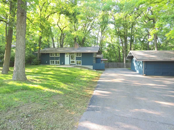 912 Sunset Rd, Ann Arbor, MI 48103