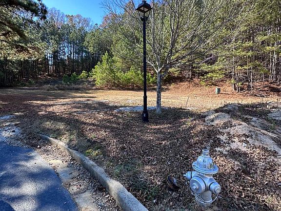 3rd image of 220 Beracah Walk SW
