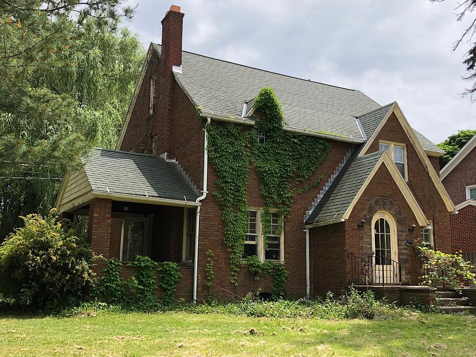 1st image of 545 Marion Ave