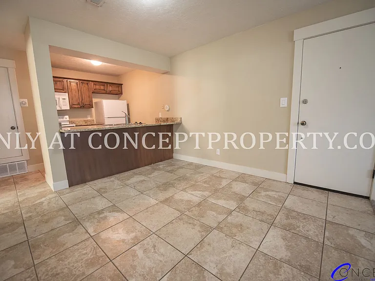 Cottonwood Heights — Photo 13