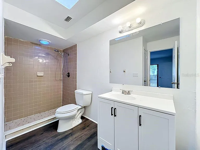 5214 2nd St — Photo 38