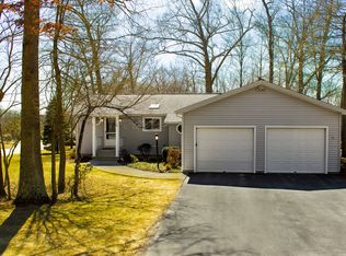18 Mountain Laurel Rdg, Uncasville, CT 06382