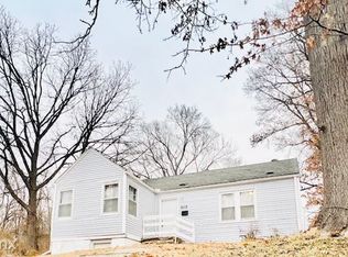 5112 E 40th St, Kansas City, MO 64130