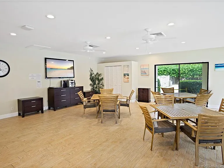9940 Ocean Dr #309 — Photo 18