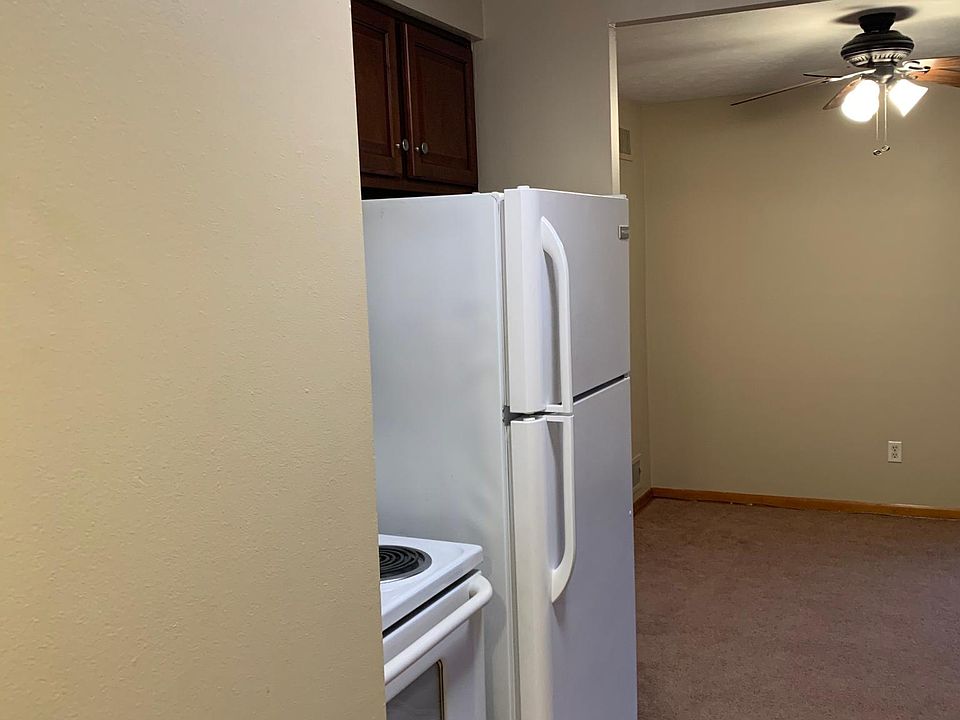 1st image of 21999 River Oaks Dr APT F5