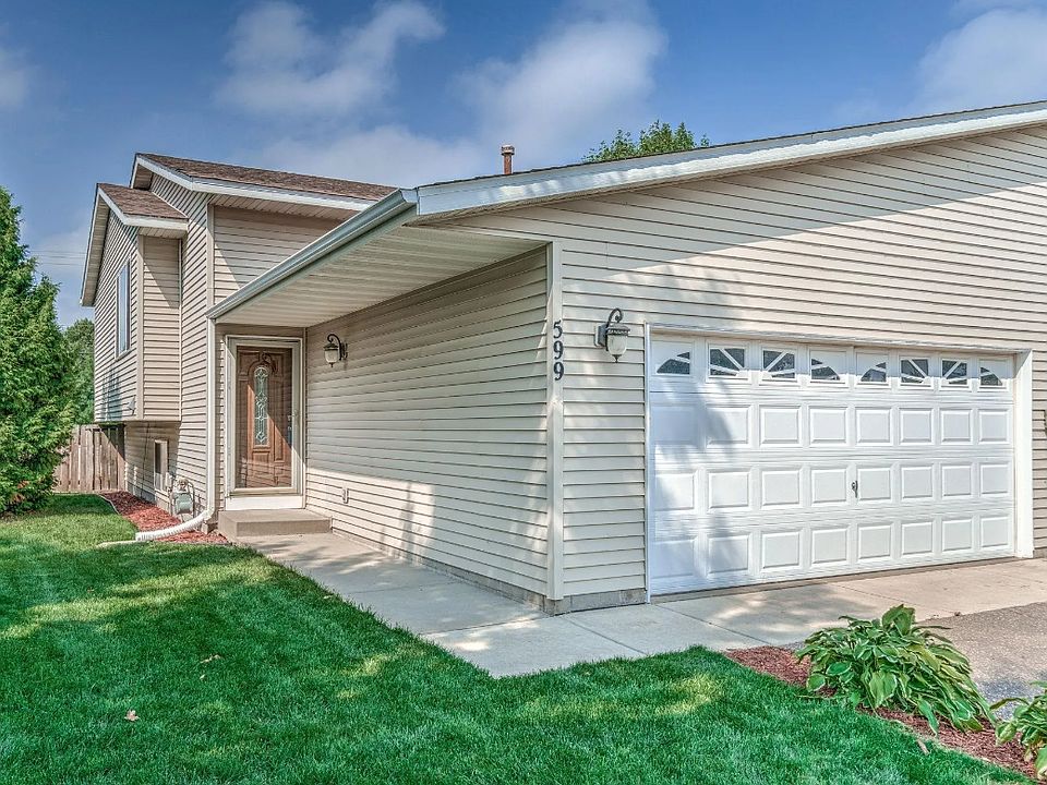 1st image of 599 Kendall Dr