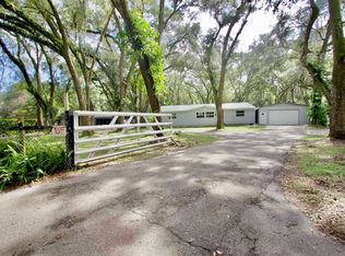 30310 Lynne Dr, Zephyrhills, FL 33543