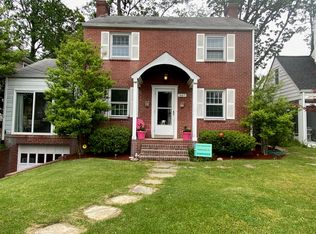 869 N Lexington St, Arlington, VA 22205
