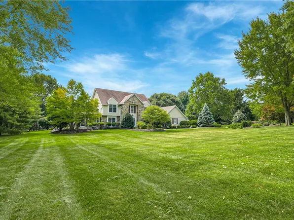 1650 Cortland Ln, Bethlehem, PA 18015