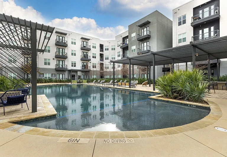 Bell CityLine I — Photo 19