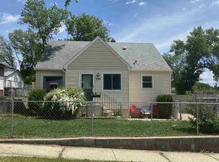726 11th St NE, Minot, ND 58703