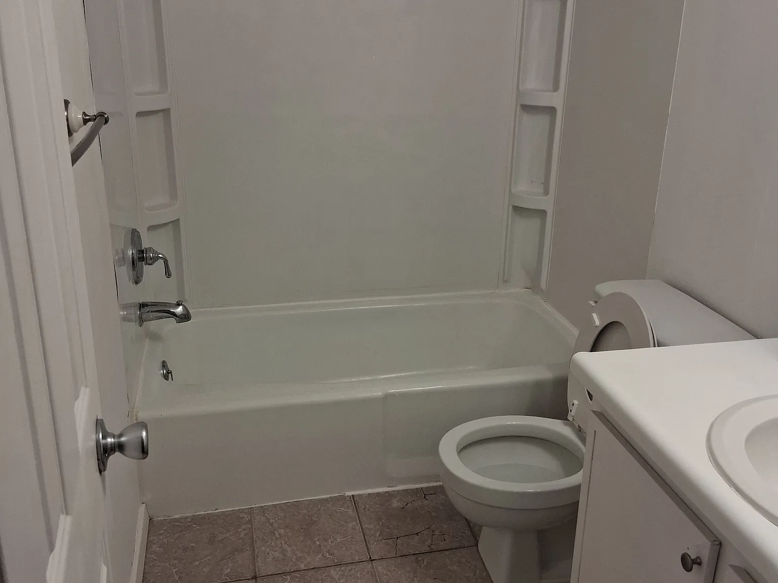 2 bed, $725 — Photo 2