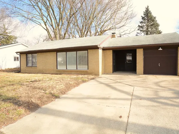 1110 S Mattis Ave, Champaign, IL 61821