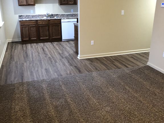 2nd image of 1000 W Hoadley Rd APT 1C