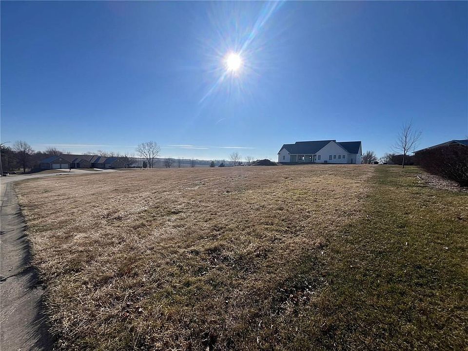 2nd image of 25667 Magnolia Cir