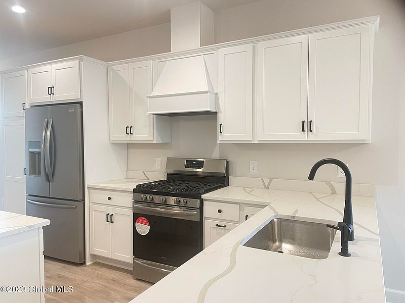 2nd image of 2 Blair Court