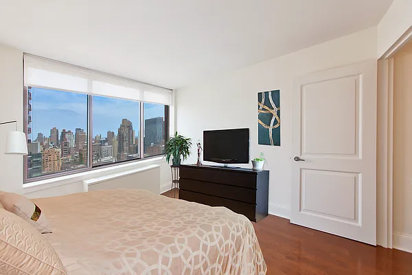 Rented by BSD Realty Worldwide Inc | media 22